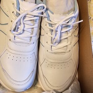 Cherokee White and Light Blue Women’s Sneakers